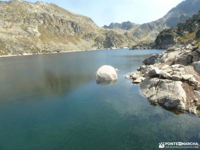 Andorra -- País de los Pirineos;guia de senderismo parque natural andujar vias pecuarias comunidad d